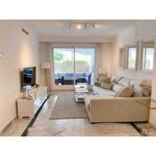 Luxurious 2 bedroom apartment, Puerto Banus, beautifull swimmingpool