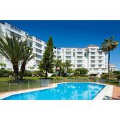 Luxury 5* 3 beds apartment in Playas del Duque, Puerto Banus Marbella