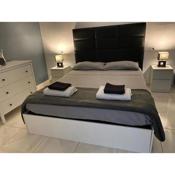 LUXURY ROOMS IN APARTMENT SHARED A LOS CRISTIANOS PLAYA AIRE CONDITIONER Habitaciones privada STANZA