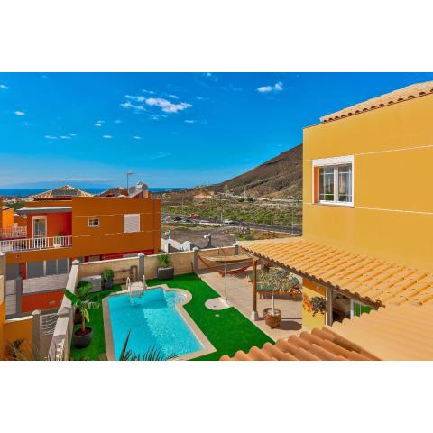 Luxury villa in Los Cristianos