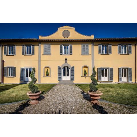 Luxury Villa Tolomei Gucci