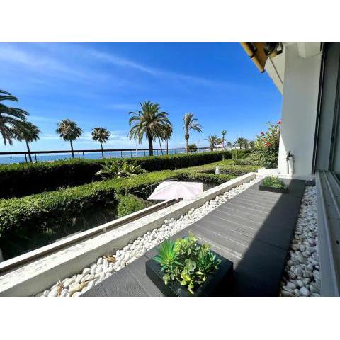 Magnifique appartement les pieds dans l’eau à Nice