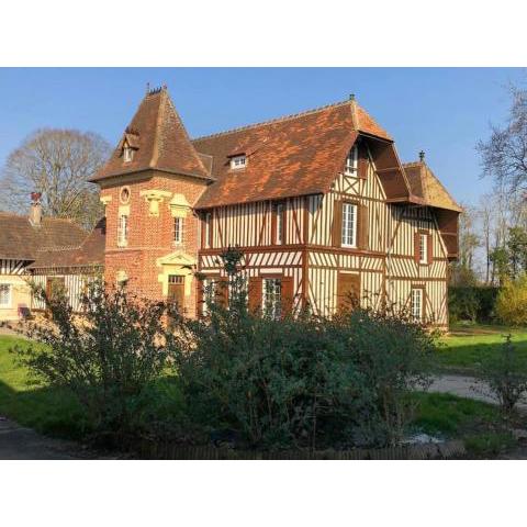 Manoir Normand au cœur d’un Domaine Equestre