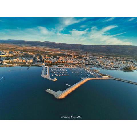 Marina del Gargano Houseboat