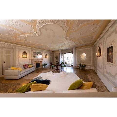 Mocenigo Grand Canal Luxury Suites