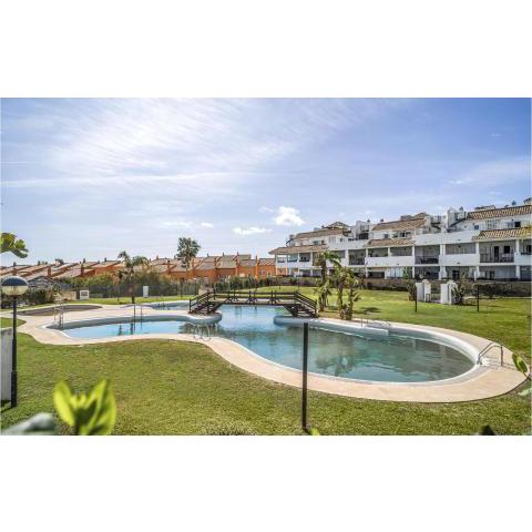 Nice apartment in Benalmadena with Outdoor swimming pool, WiFi and 2 Bedrooms