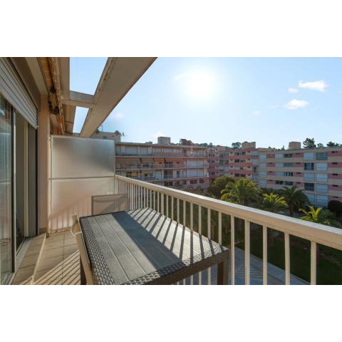 Nice apartment with balcony and swimming pool - Vallauris - Welkeys