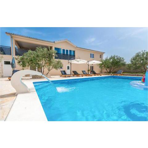 Nice home in Polaca with 7 Bedrooms, Jacuzzi and WiFi