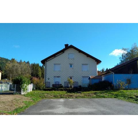 Nice house with garden and view on the forest