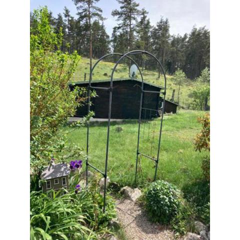 Petit chalet pour amoureux de la nature au « Domaine de Tara »