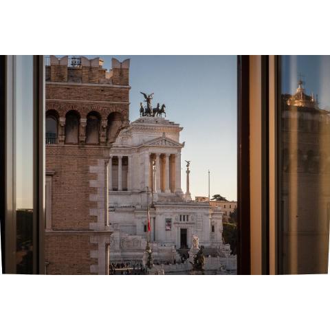 Piazza Venezia White Apartments