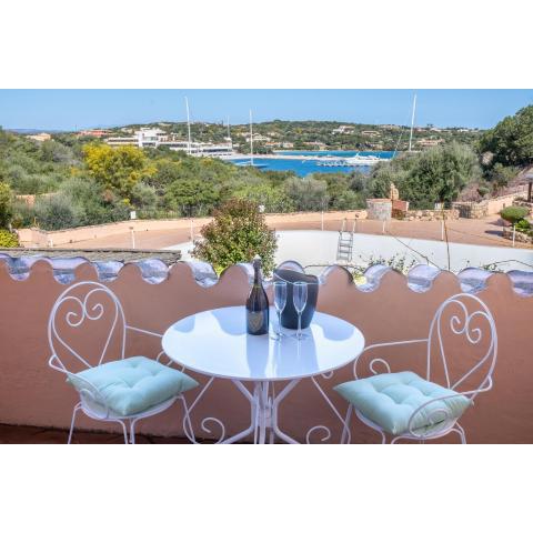 [PORTO-CERVO]Casa con piscina e vista yachts