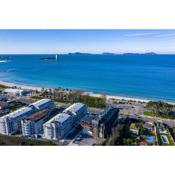 Samil Apartment, primera línea de playa con Wifi y Garaje