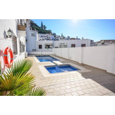 Santo Cristo 11, Frigiliana 1 Bedroom Apartment 2min Walk from the Old Quarter HansOnHolday Rentals