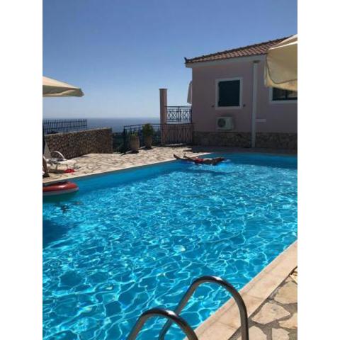 Sarantos Pool Suites