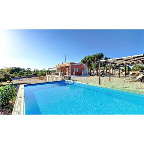 Sea view pool villa with garden 2km from sand