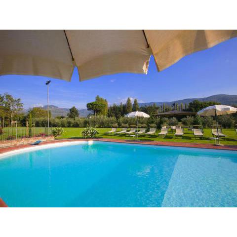 Spacious Villa in Cortona Tuscany with Swimming Pool