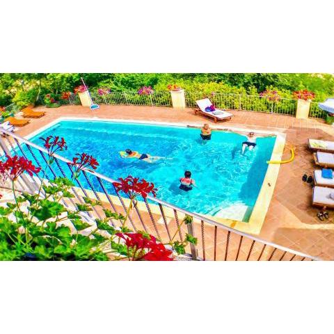 Spoleto Splashwhole Private Villagesleeps 20Discounted May June Sept Oct 4