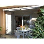 Studio Bormes-les-Mimosas, 1 pièce, 4 personnes - FR-1-713-104