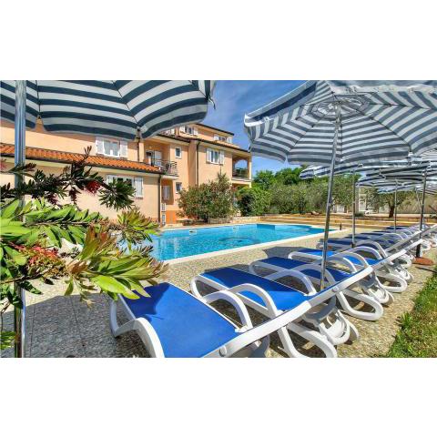 Stunning apartment in Basanija with 2 Bedrooms, WiFi and Outdoor swimming pool