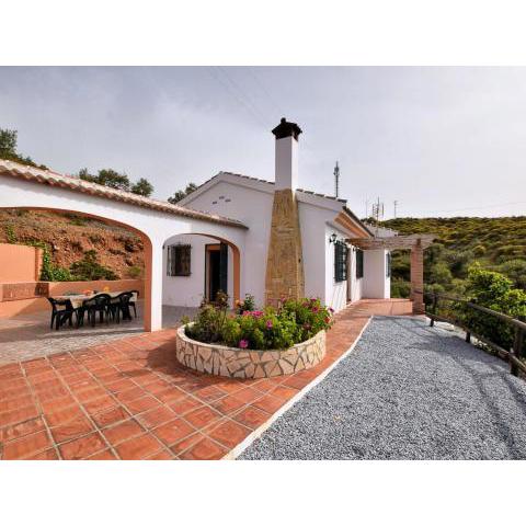 Stunning Cottage with Pool Terrace Garden Sun loungers