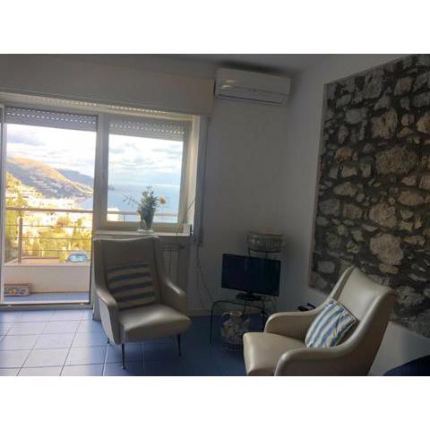 TAORMINA CENTER APARTMENT with sea view