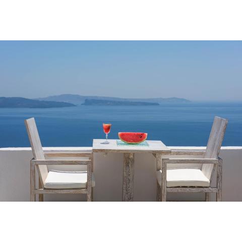 The Ivory Suite in Santorini