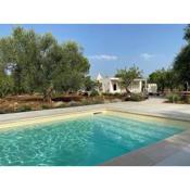 Trullo fiorone with private pool