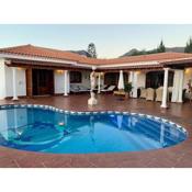 Villa Claudia - HEATED POOL