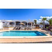 Villa Del Sol - LH133 By Villas Now Ltd