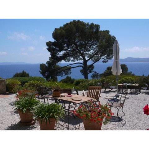 Villa Le Lavandou, 5 pièces, 8 personnes - FR-1-308-176