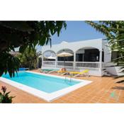 Villa Palmira 3 Bed Villa Close to the Beach