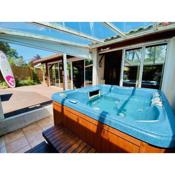 Villa Patio + jacuzzi, FREE Surf+Body+Sup