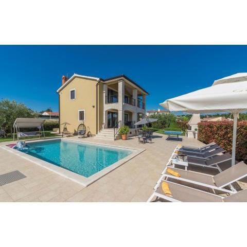 Villa Vanesa with Private Pool nearby Porec