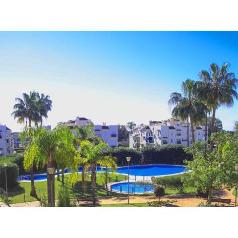 Walk to Puerto Banus, 2BR, 2BTH, Pool